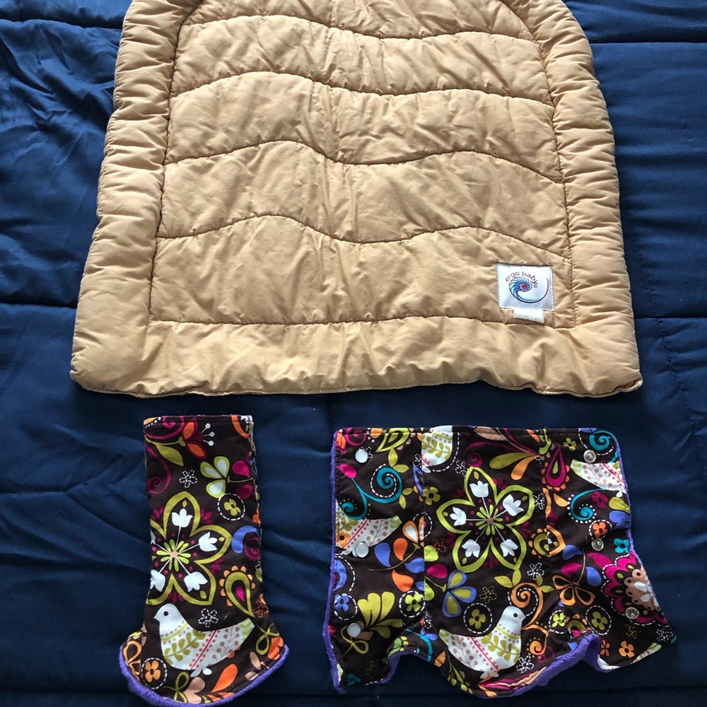 Ergo baby newborn insert and strap covers
